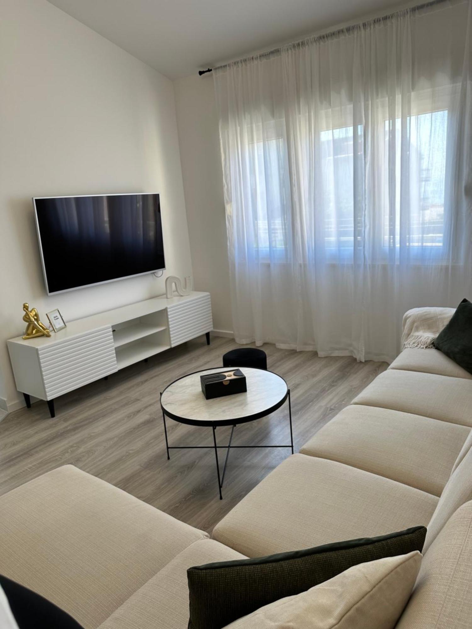 Deluxe Apartments Kate Makarska Exteriör bild
