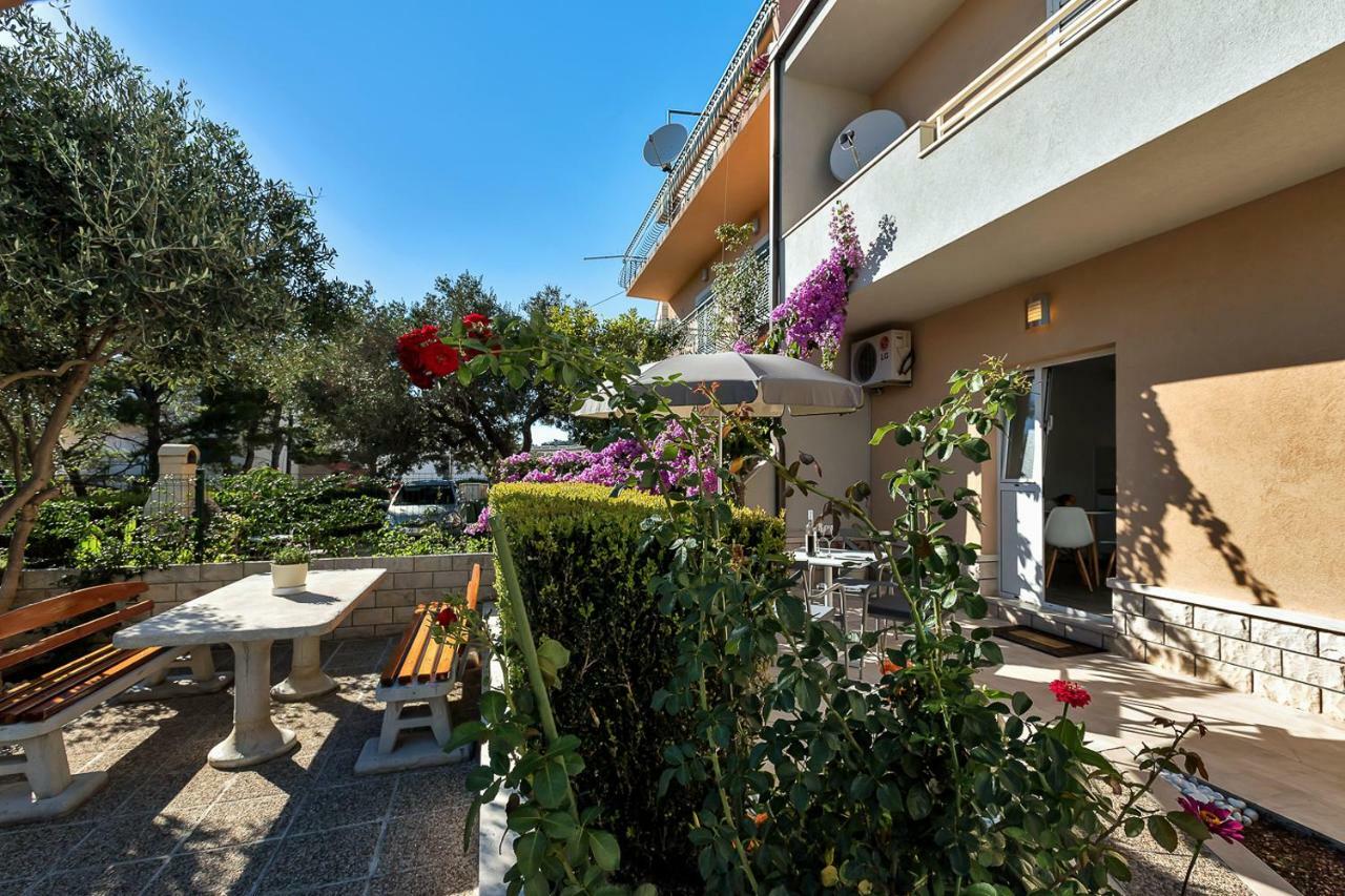 Deluxe Apartments Kate Makarska Exteriör bild