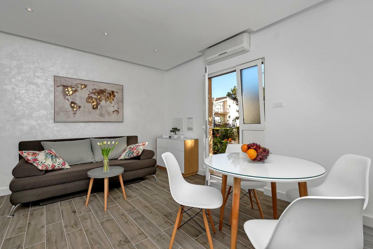 Deluxe Apartments Kate Makarska Exteriör bild